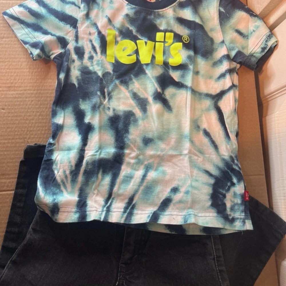 Levi's Kids' 511 Black Denim Jeans Size 5 & T shirt